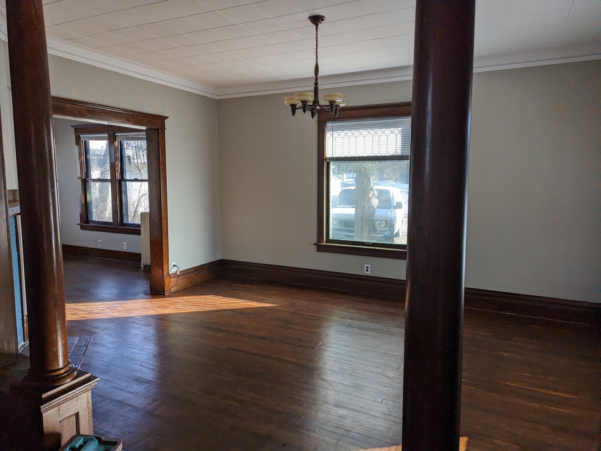 Living Room - 1116 S Glass St