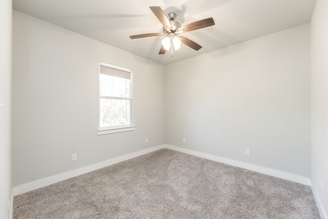 Building Photo - 9 Drywood Ln