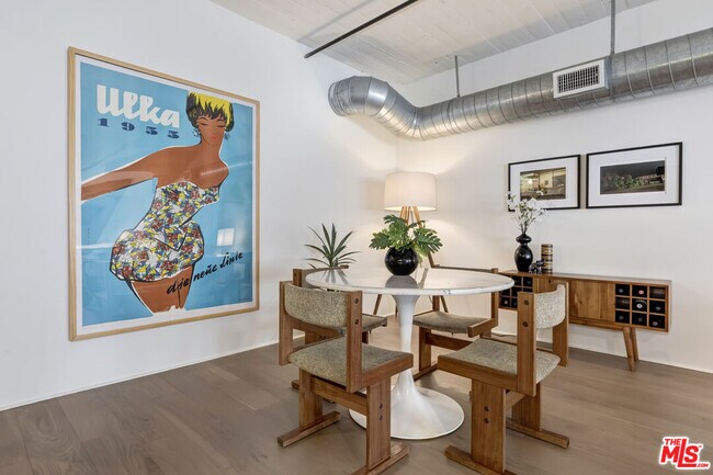 Building Photo - 200 N San Fernando Rd