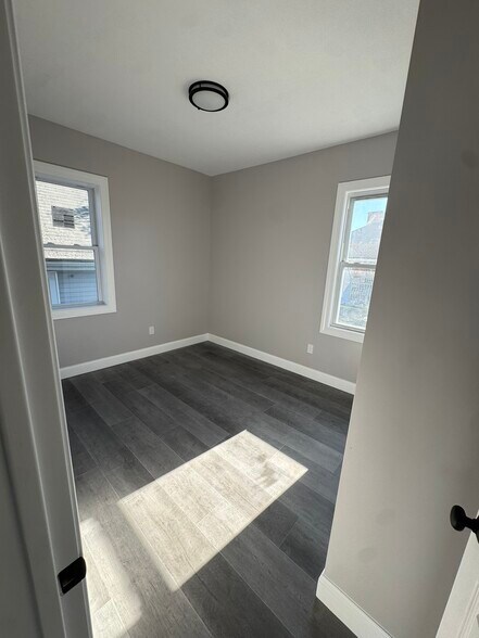 Building Photo - 314 Dartmouth St