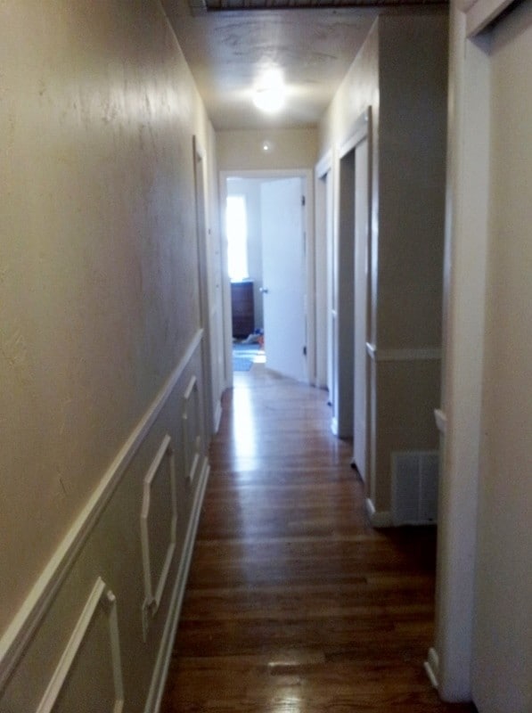 Building Photo - 2215 W Admiral Ave