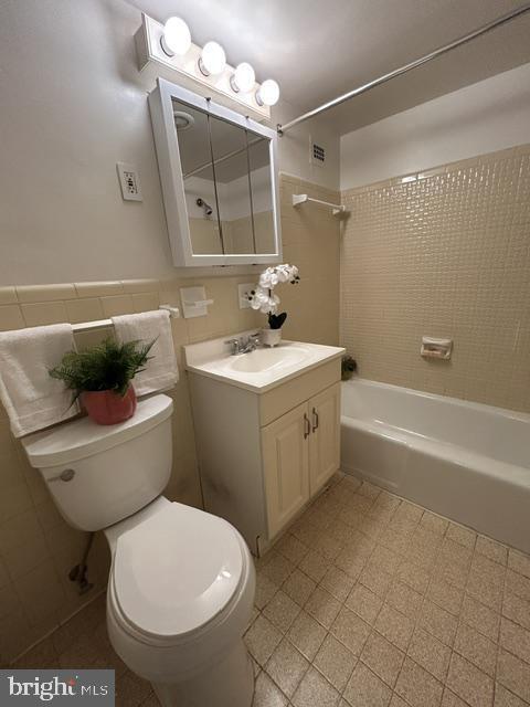 Building Photo - 10500 Rockville Pike
