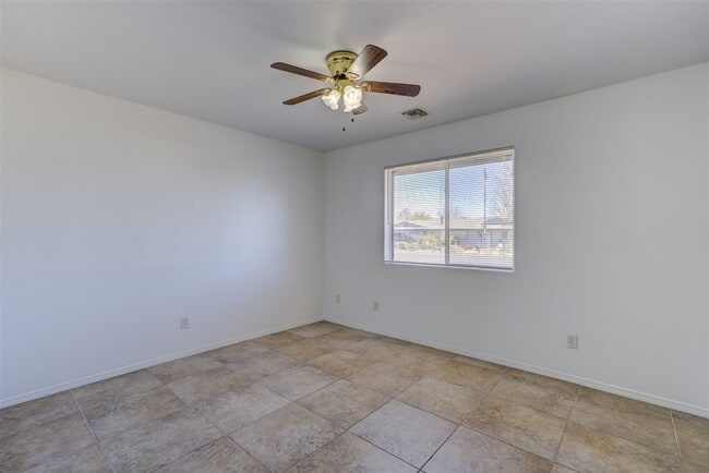 Building Photo - 3 bed, 2 bath home in Prescott Valley