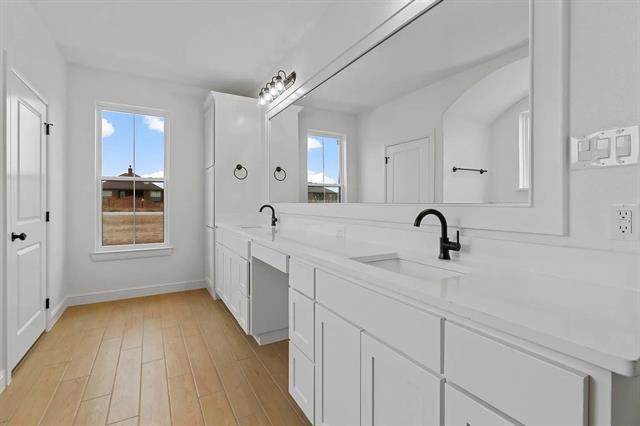 Building Photo - 420 Olde Towne Rd