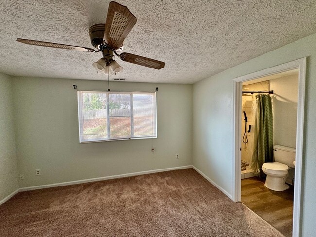 Building Photo - Fantastic Ranch Style Home