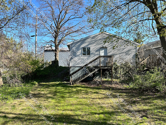 Building Photo - NE Side Updated Home and 2 Stall Garage