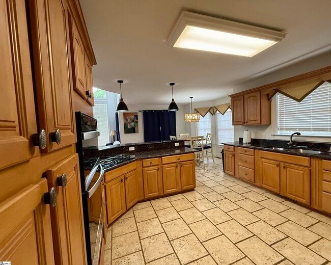 Building Photo - 19 Ruby Lake Ln