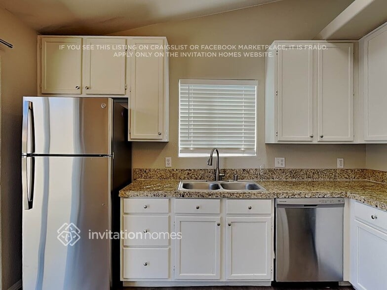 Building Photo - 16507 N 69th Ave