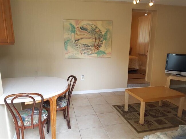 Building Photo - 4111 SW 32nd St