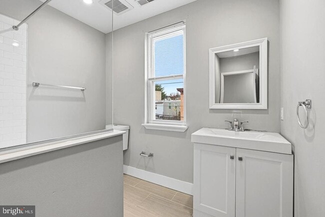 Building Photo - 2106 Manton St