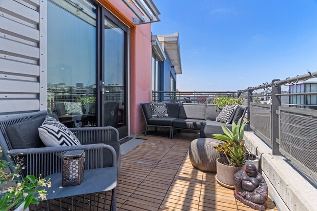 Building Photo - 1780 Kettner Blvd