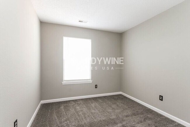 Building Photo - MOVE IN SPECIAL - February FREE with move ...