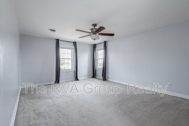 Building Photo - 1601 Lancashire Dr