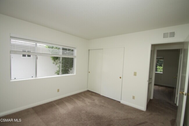 Building Photo - 1543 Covington Ave