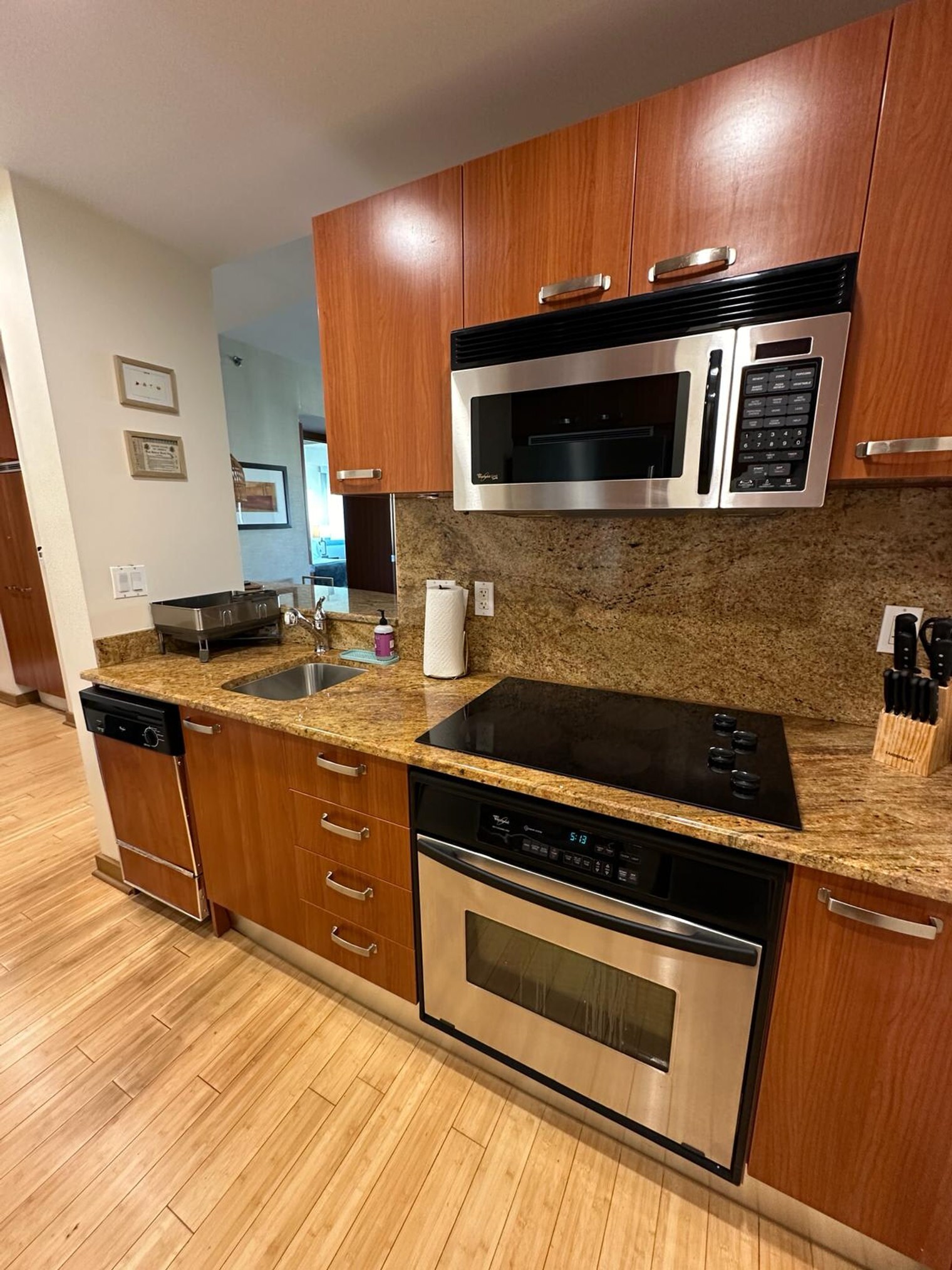 Building Photo - 1395 Brickell Ave