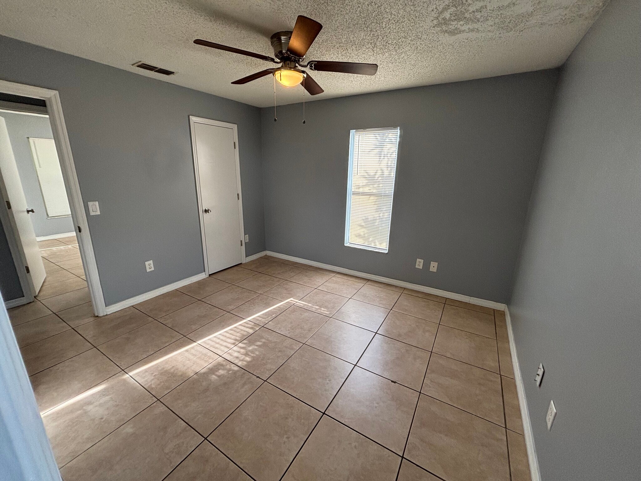 Building Photo - 452 Apopka Hills Cir