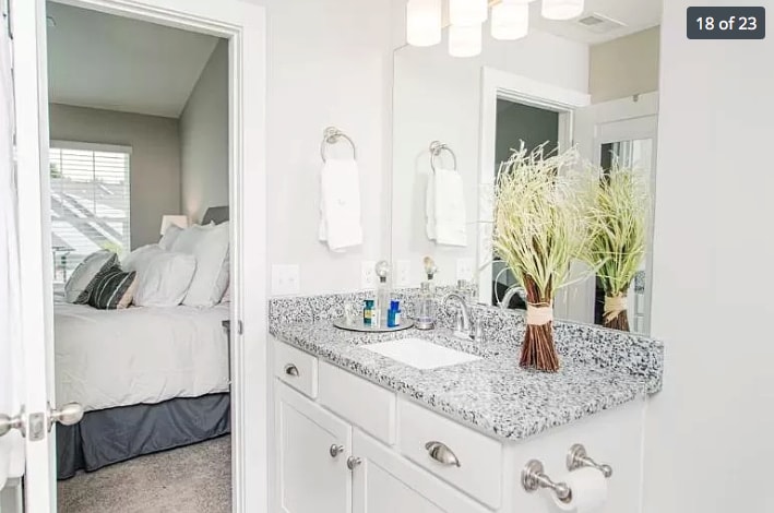 Master - 2343 Patrick Ave