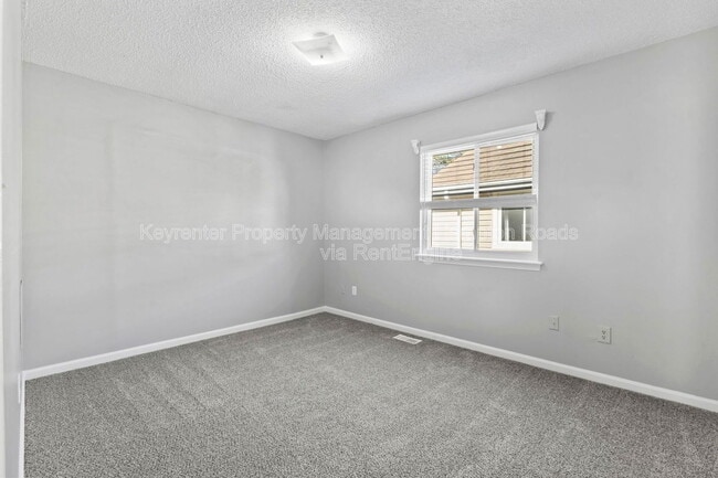 Building Photo - 5408 Chatham Lake Dr