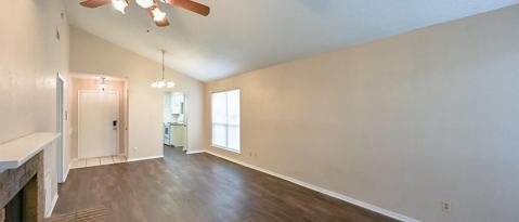 Building Photo - 2704 St George Pl