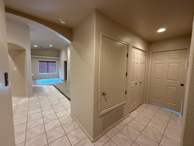 Building Photo - 7525 E 26th St