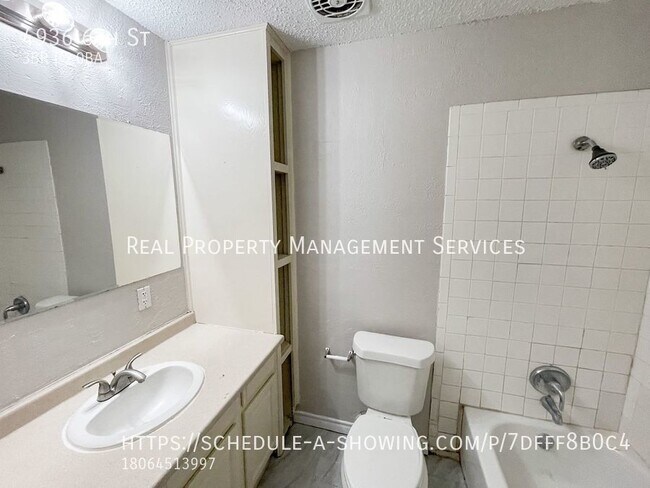 Building Photo - Adorable 3/2 Close to Tech and Medical Dis...