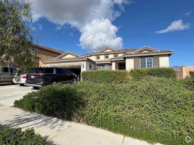 Building Photo - 7040 Almandine Way