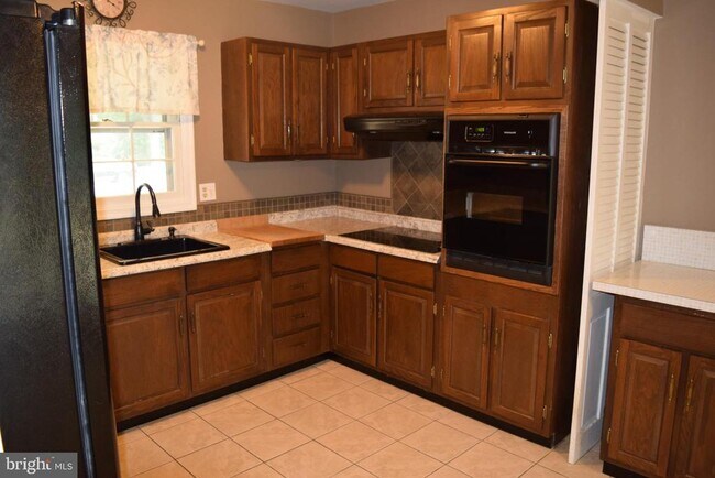 Building Photo - 4405 Manor Hall Ln