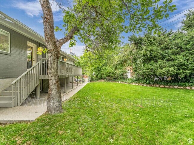 Building Photo - 4131 S Fortuna Way