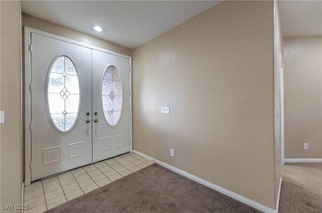 Building Photo - 121 Pettswood Dr