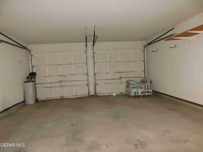 Building Photo - 11249 War Feather Dr