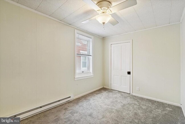 Building Photo - 429 Church St