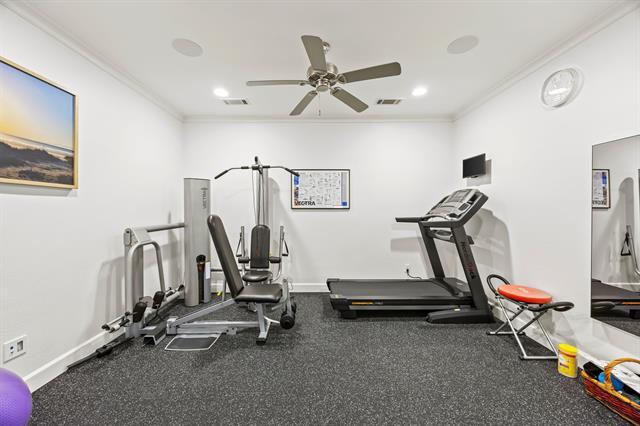 Building Photo - 6432 Del Norte Ln