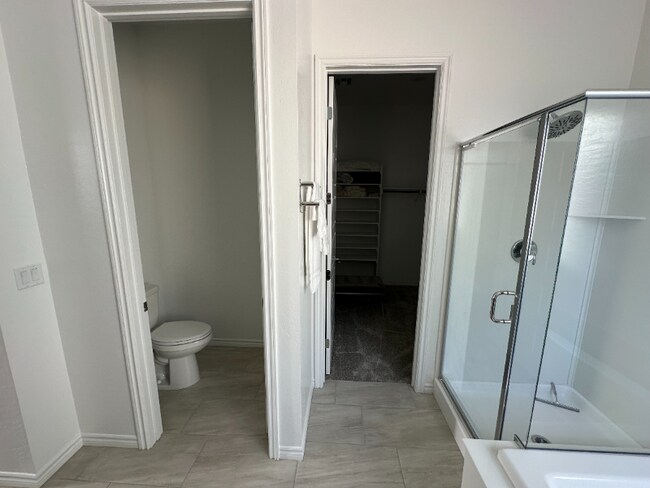 Building Photo - 52 Reverie Hts Ave