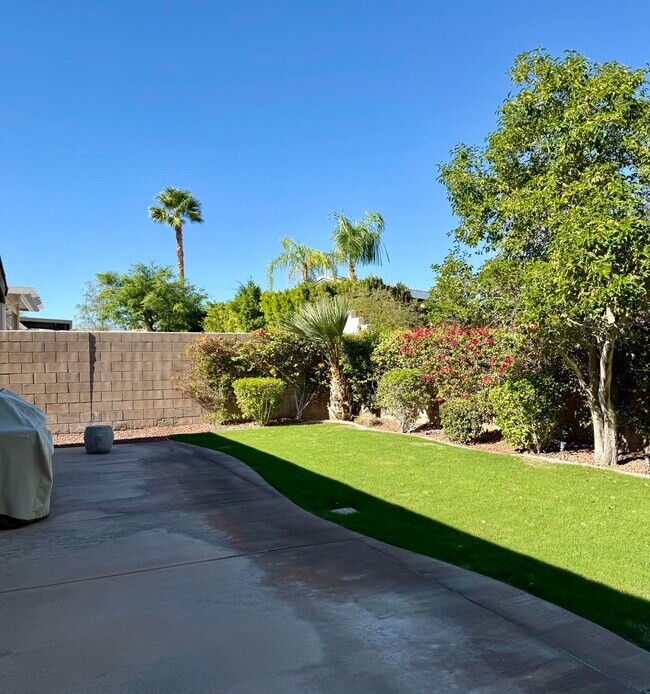 Building Photo - 1122 Oro Ridge