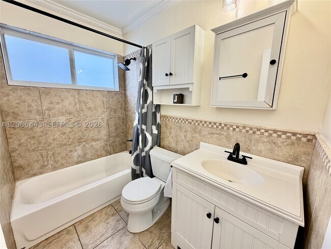 Building Photo - 2702 NW 53rd St