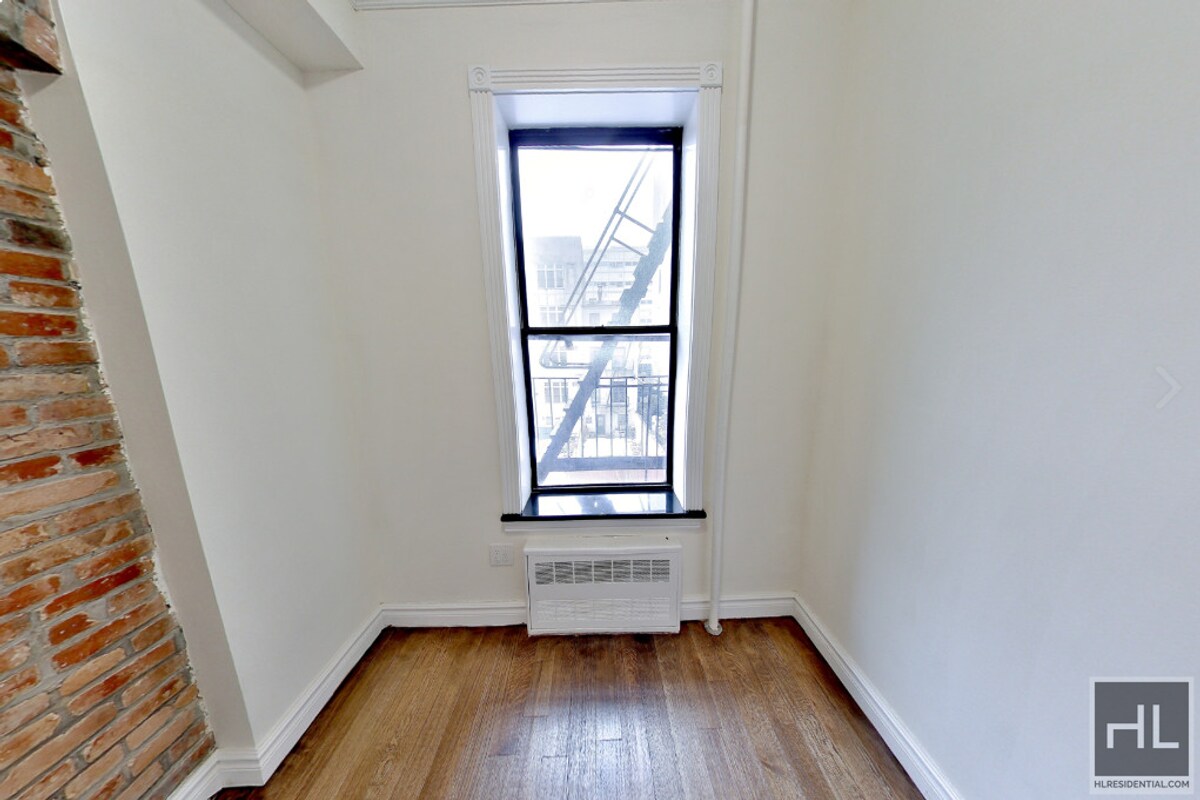Building Photo - W 51ST ST.
