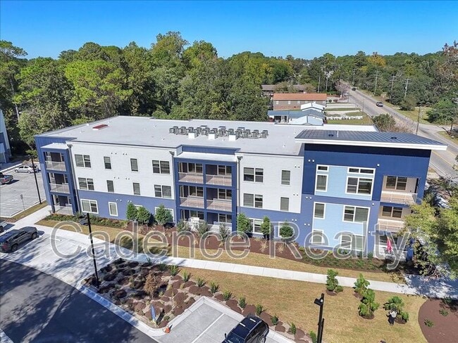 Building Photo - 610 S Kerr Ave