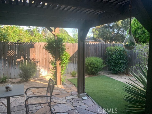 Building Photo - 3728 Live Oak Dr
