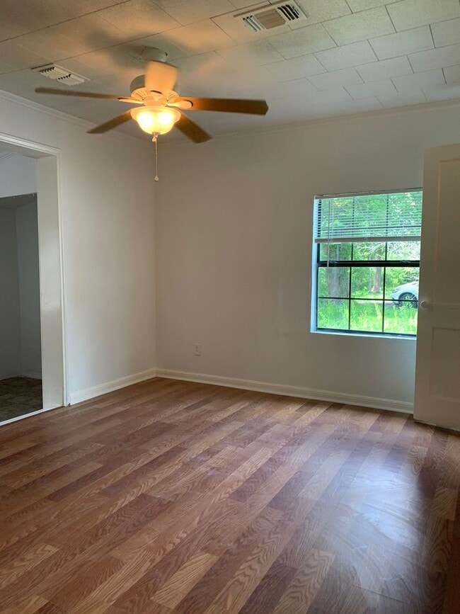 Building Photo - 1272 Pecan St