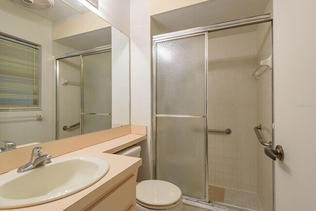 Building Photo - 10918 Freemont Dr