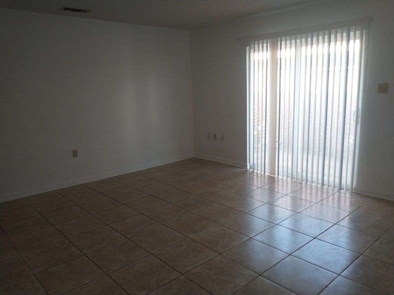 Building Photo - 8802 Morrison Rd