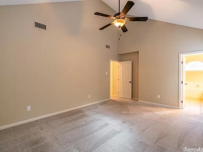 Building Photo - 12 Cherry Leaf Cove