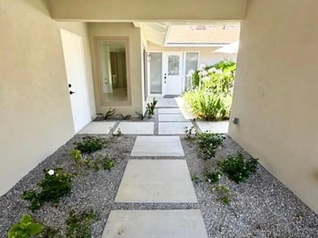 Building Photo - 1909 N Abbie Way