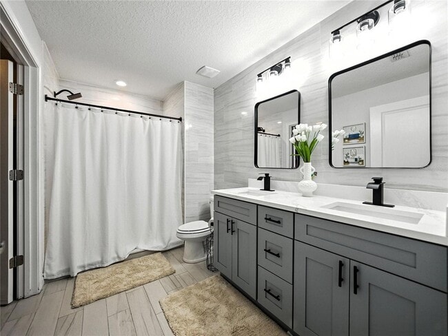Building Photo - 149 Cascade Bend Dr