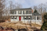 Building Photo - 36 Carriage House Dr