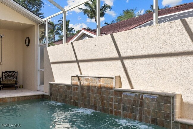 Building Photo - 1757 Tarpon Bay Dr S