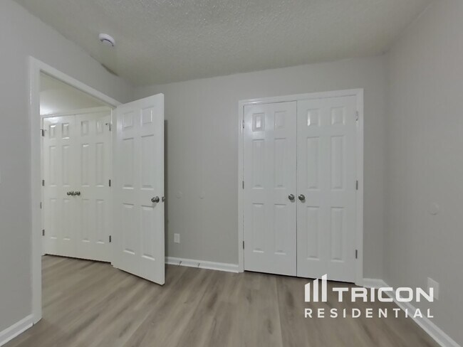 Building Photo - 9929 Elsenham Ln