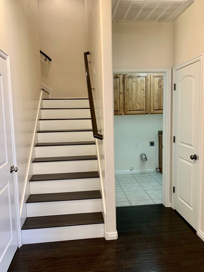 Building Photo - Pet-Friendly Four Bedroom Home with RV par...