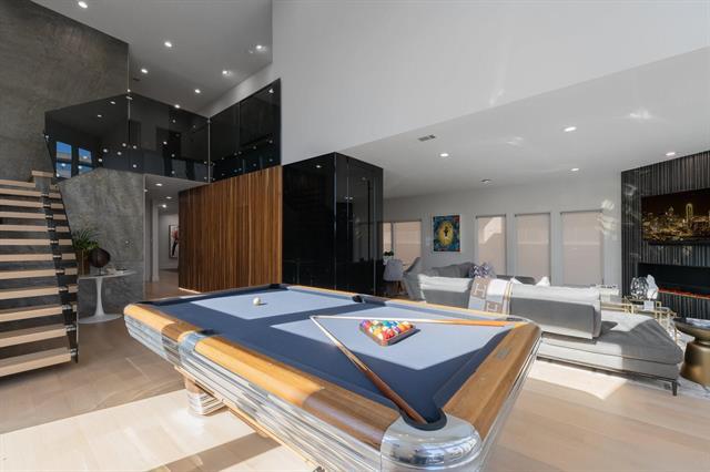 Building Photo - 3731 Gilbert Ave