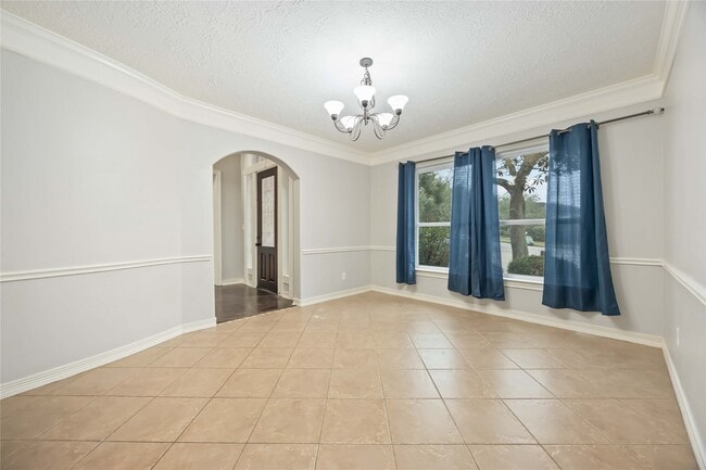 Building Photo - 1402 Chaparral Crossing